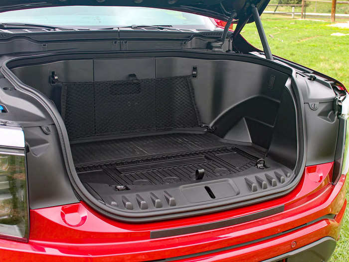 It also offers power outlets and a big, wide opening to make loading things even easier.