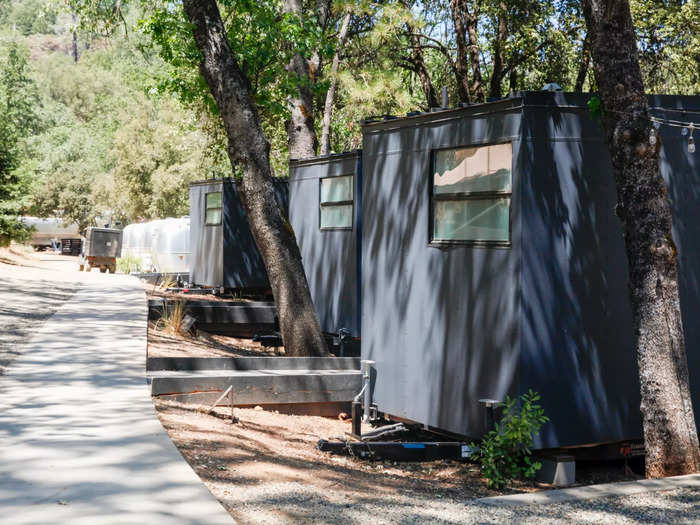 But these new Field Stations are saying goodbye to the Airstream trailer hotel rooms, outfitted luxury canvas tents, and tiny cabins …