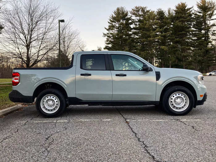 And in a world where people regularly shell out $50,000 or more for a truck, the 2022 Maverick costs a measly $20,000 to start.