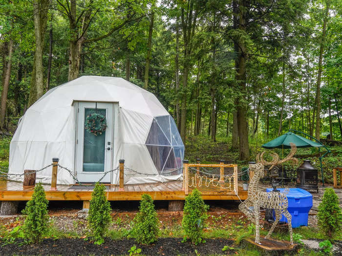 When I arrived, I spotted my dome easily from the driveway as it was the closest dome to the large home on the property where my hosts lived.