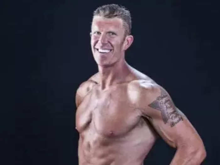 After retiring, Matt Birk lost 75 pounds after joining Body By ViSalus, a company dedicated to ending obesity, and Birk is now a model.