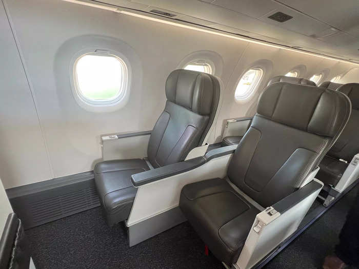 The E-2 jets can also be equipped with a uniquely staggered first class seat made by Embraer, though it was not onboard the E190-E2 I flew on.