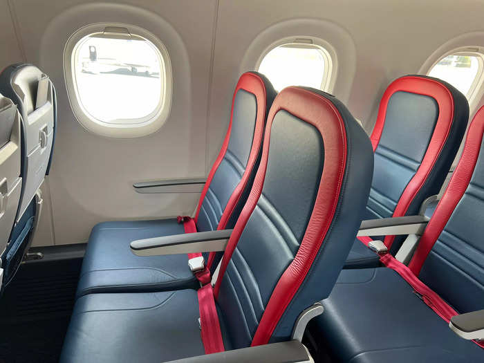 The demonstrator jet was configured in a 2x2 all-economy configuration with 104 seats of varying pitches to show the different layouts that could be achieved.