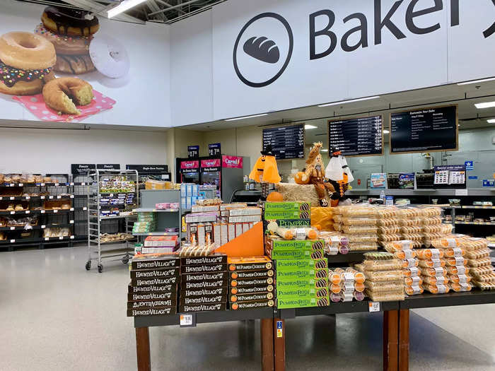 The bakery is next to the produce section, with no real physical separation between them.