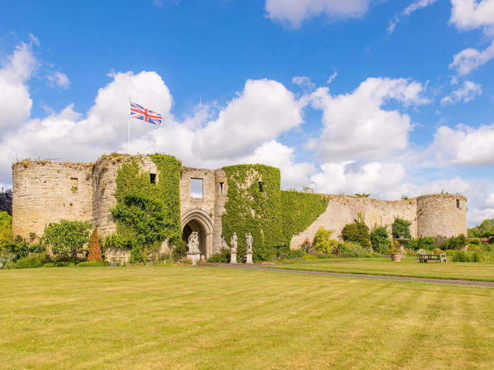 The castle was built during the reign of King Henry III by Berenger Le Moyne and was later used as an arsenal for the royal cause during the English Civil War, the Visit Northamptonshire website states.