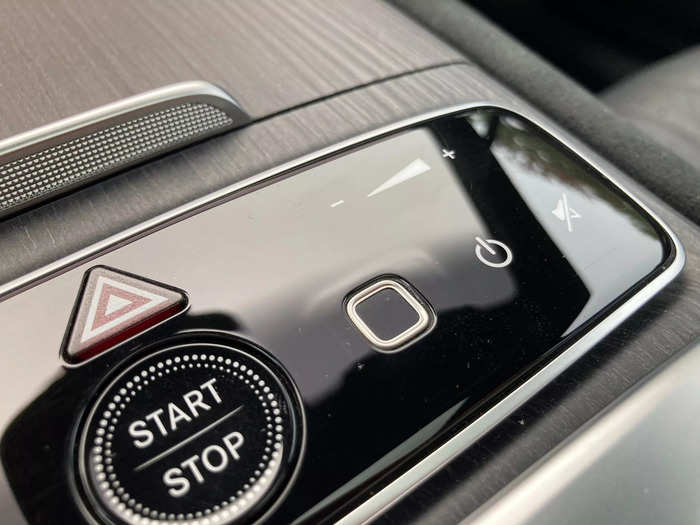 A fingerprint reader lets owners lock their driver profile.