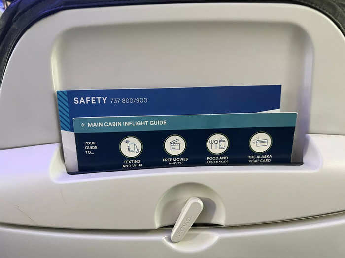 The first thing I noticed when I sat down was the lack of seatback screens. I flew United