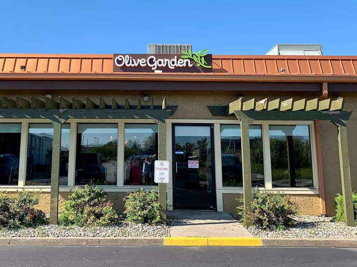 I visited my local Olive Garden to try the iconic promotion, and see if it was really worth the elevated price, which was up nearly 30% over last time it was offered.