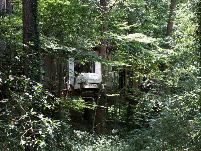 The roll-out bed was inspired by Bahouth’s love of sleeping outdoors.