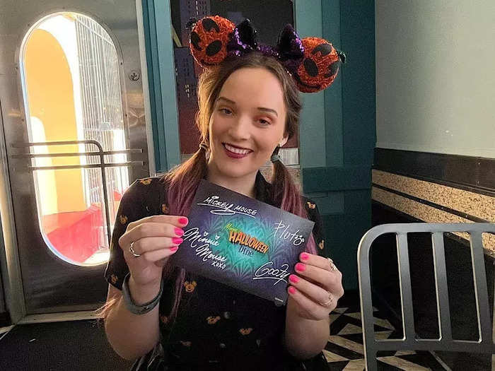 Each diner was gifted with a keepsake autograph card signed by all of the characters.