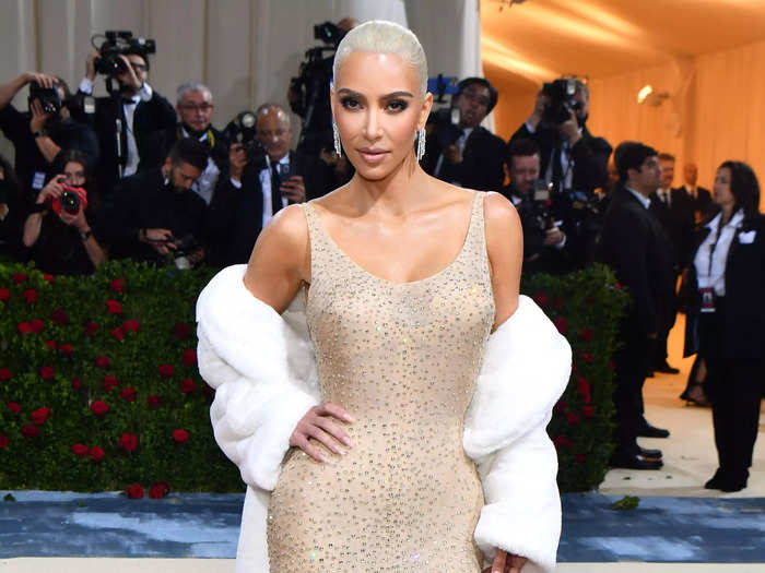 Kim Kardashian followed a strict carb-cutting diet to lose 16 pounds in 3 weeks for the Met Gala.