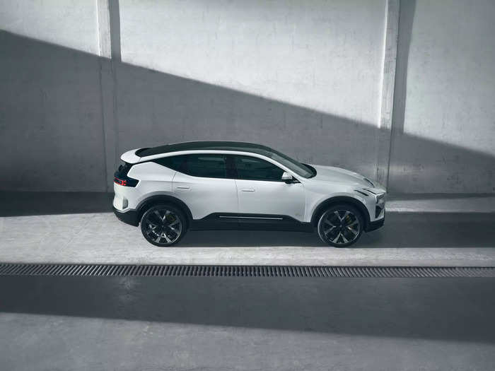 It promises to be a high-tech, high-performance, and long-range competitor to luxury electric vehicles like the Rivian R1S, Mercedes EQS SUV, Tesla Model X, and Audi E-Tron.