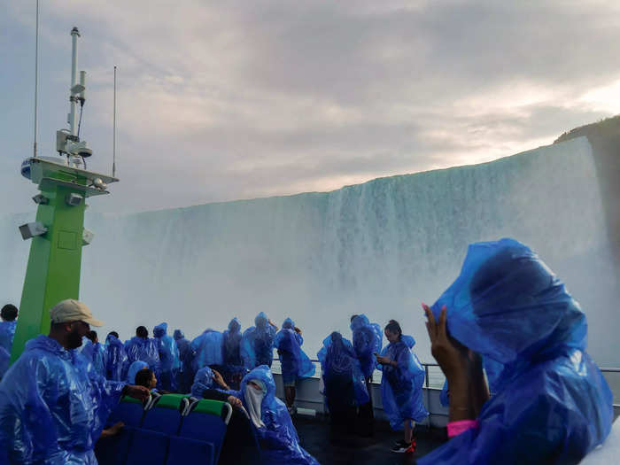 At one point, I looked up and found myself engulfed by views of the U-shaped Horseshoe Falls.