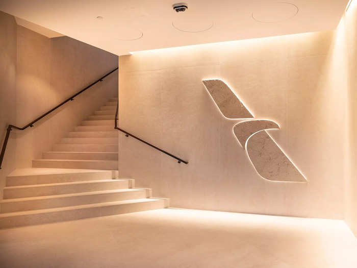 To enter the 236-seat lounge, guests will climb a stone staircase, which is a nod to places like the Washington Monument and the National Archives, truly radiating the DC location.