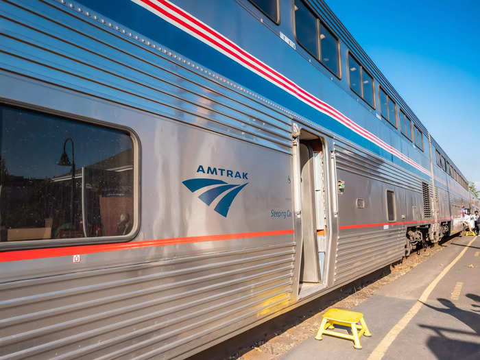 Sleeping car passengers had priority boarding and entered through a separate entrance.