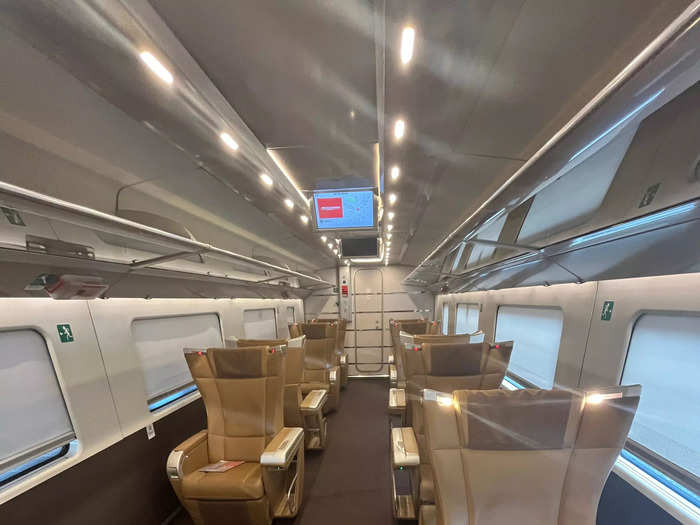 Walking into executive class on the Frecciarossa, I was impressed. The carriage was secluded from the rest of the train and had 10 enormous champagne-colored leather seats 1.5 meters away from each other. The size and space created a sense of privacy from other passengers in the carriage.