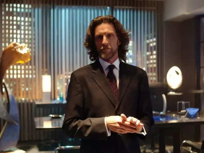 John Glover portrayed the patriarch of the Luthor family and founder of LuthorCorp, Lionel Luthor through season seven.