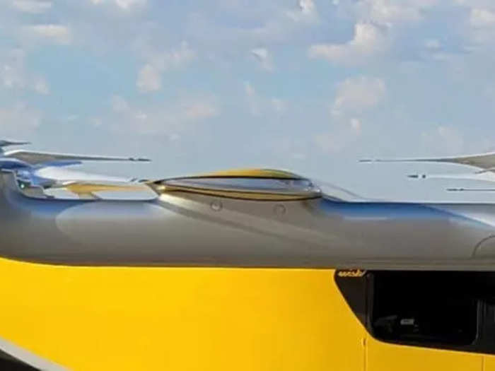 The skyward-facing fixed rear propellers help improve range, control, and energy efficiency.