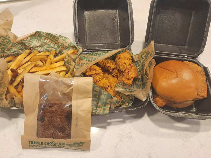 I was excited to try the items from Wingstop for the first time.