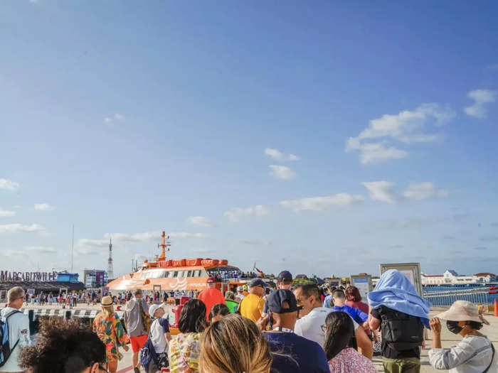 Crowded cruises also caused long lines for some reporters.