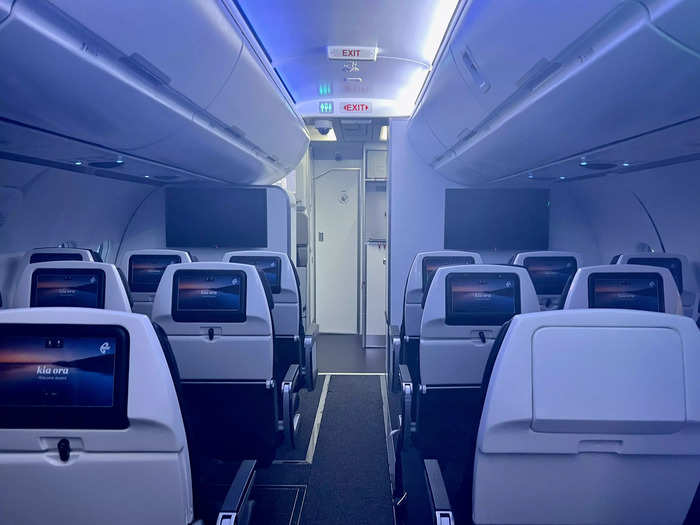 A320 aircrew trainer Melissa Gerritsen-Fridh told Insider that the cabin is a hybrid between two A320 variants, meaning the two sides of the cabin are slightly different.