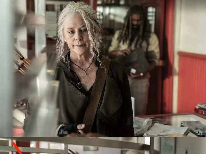 If you watched the episode with captions on, you may have realized Ezekiel was captured before Carol.