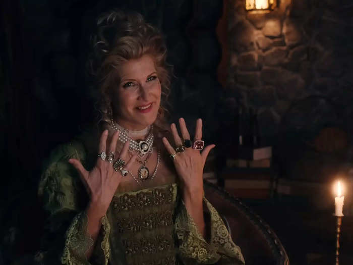 The evil "stepmommy" is played by Oscar-winning actress Laura Dern.