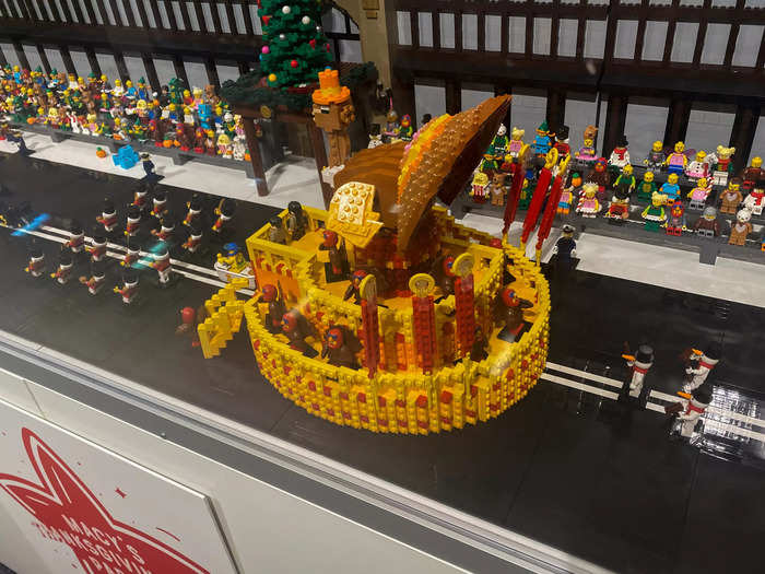 …complete with the turkey float.