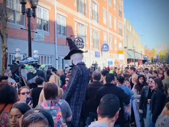 Buskers are an essential part of Salem