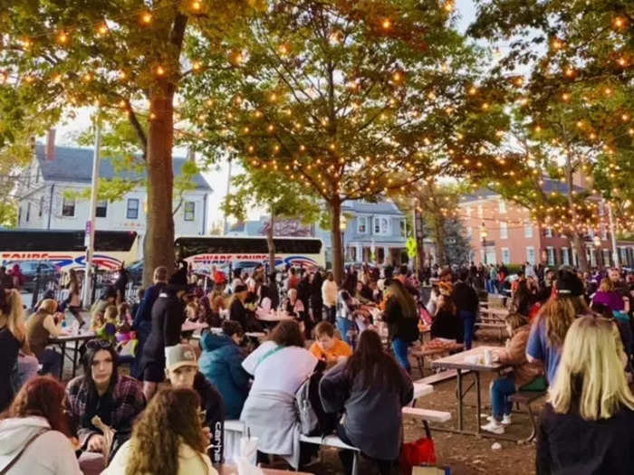 Restaurant wait times can exceed two hours, so many opt for more casual, quick bites at Salem Common instead.