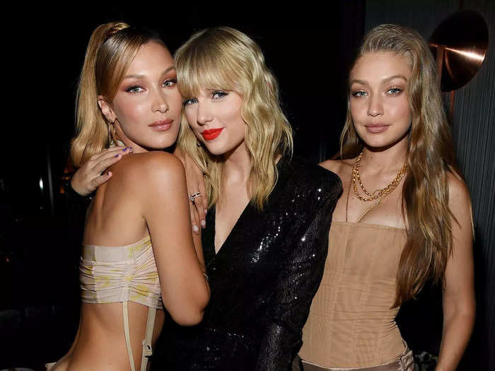 At the MTV VMAs in 2019, Swift looked like a model alongside her friends Bella and Gigi Hadid.