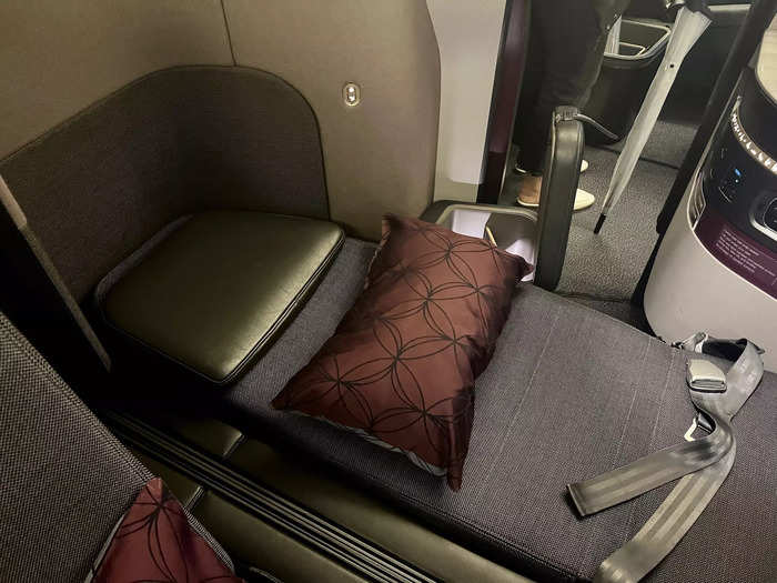 This allows travelers to sleep on long-haul flights that leave late in the evening or early morning instead of having to first wait for the dinner or breakfast service.