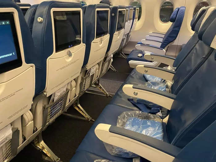 While customers are booking the narrow seats, they are still below the industry standard width of 17 inches, and analysts and airlines have criticized the planemaker