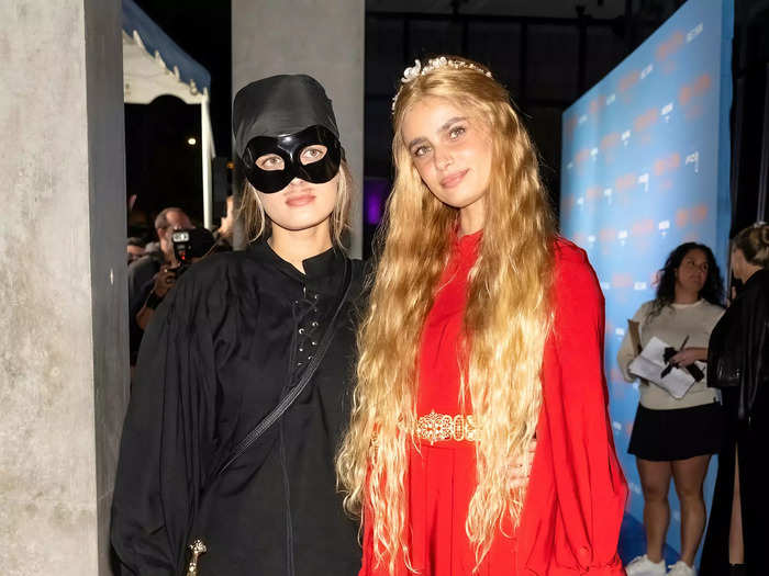 Taylor Marie Hill and Mackinley Hill paid homage to "The Princess Bride."