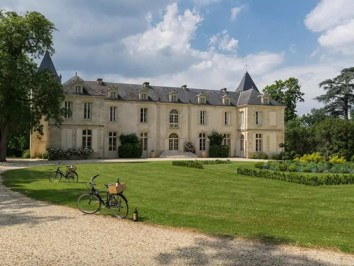 Well-heeled travelers can drop $5,795 a night on the 17th century Innes House in Scotland, $6,340 for a 20-bedroom Tuscany castle in Italy, or $5,012 for Chateau de Reignac in France with a Gustave Eiffel greenhouse.