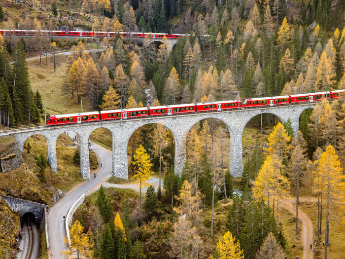 The route included 22 tunnels, 48 bridges, and numerous steep inclines and turns.