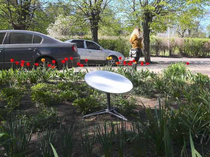 SpaceX advises users to position the Starlink dish in an open area with around 100 degrees of clear sky above it so it can connect to the satellites.