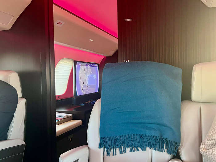 The seats and beds feature soft Egyptian cotton blankets and pillows, Qi told Insider.