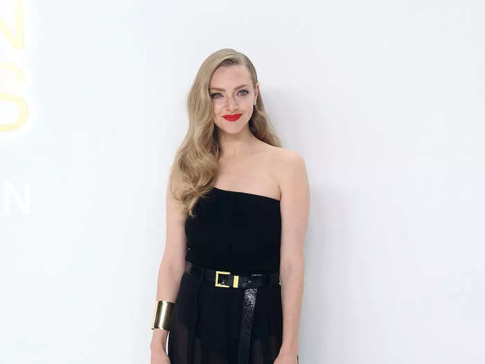 Amanda Seyfried subtly participated in the see-through fashion trend.