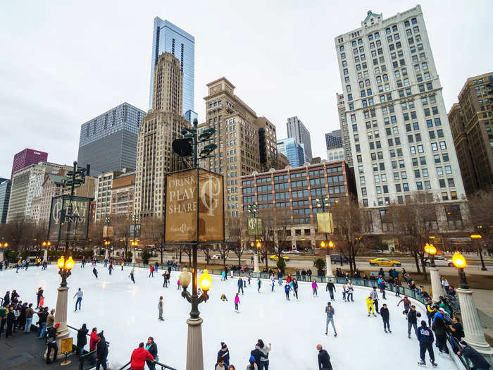 For an urban holiday stay, I go to Chicago, Illinois, for ice-skating, museums, and shopping.