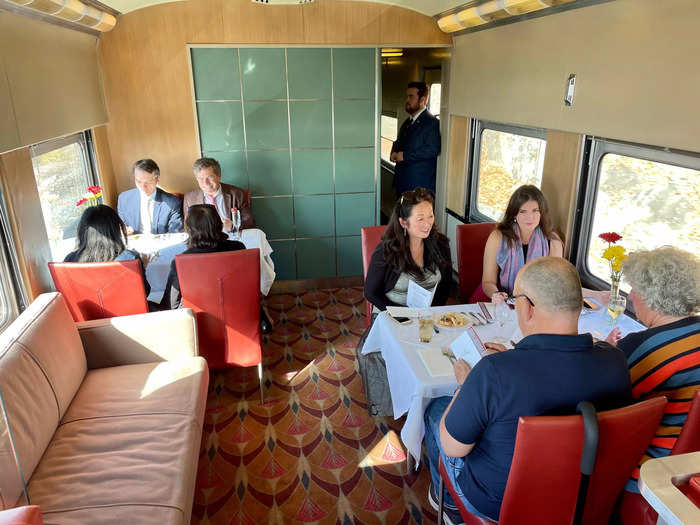 Adjacent to the lounge is the dining room. The 1948 edition of the 20th Century Limited had multiple dining cars, seating a total of 64 people.