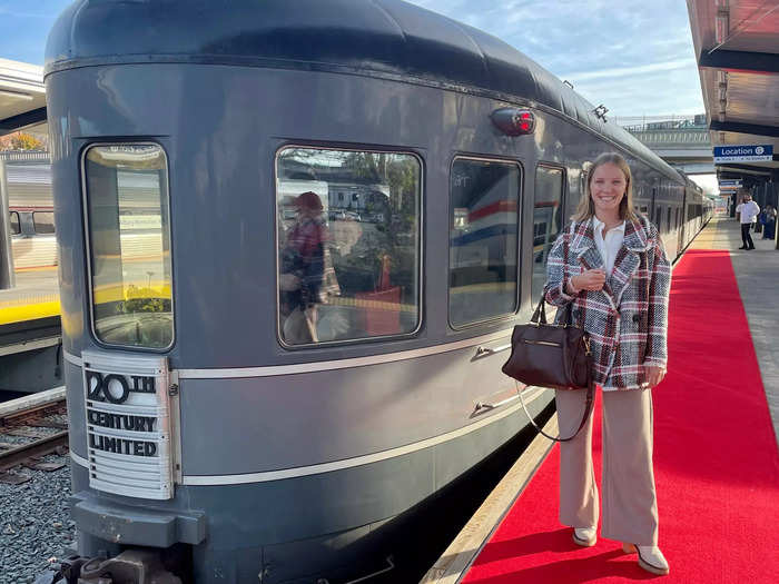 Between 1902 and 1962, the luxurious long-distance train carried wealthy business travelers and celebrities from New York City to Chicago in under 20 hours.