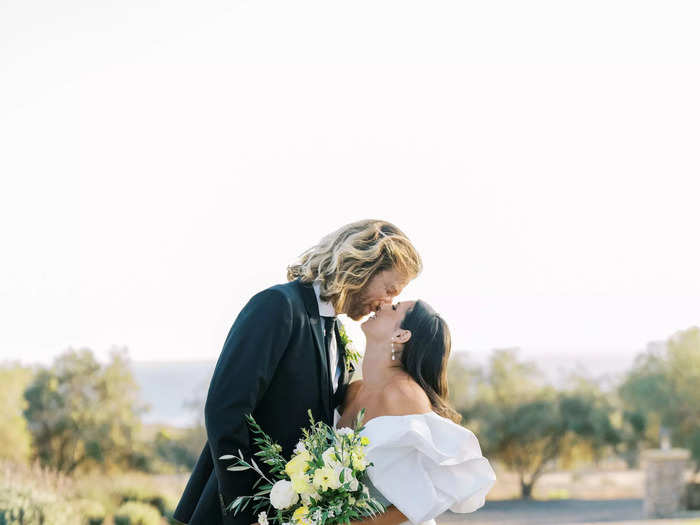 Aveyard and her husband got married on a cloudless day.