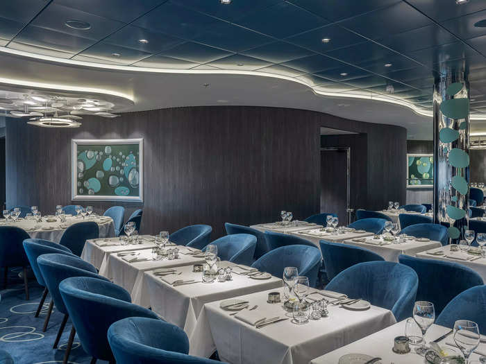 There are 10 dining venues on board, including four main restaurants, three buffets, and six specialty restaurants.