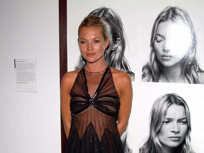 Moss continued to wear the "naked" trend in 2007 via a sheer, black halter dress with ruching across the chest and sparkles that extended down her skirt.