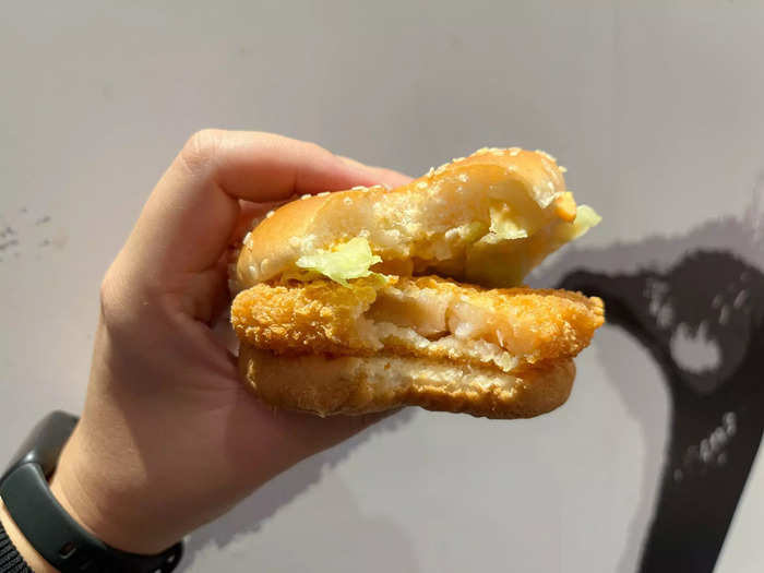 The Shrimp Filet-O cost 400 yen ($2.73) and takes second place for its satisfying crunch and texture that I really enjoyed.