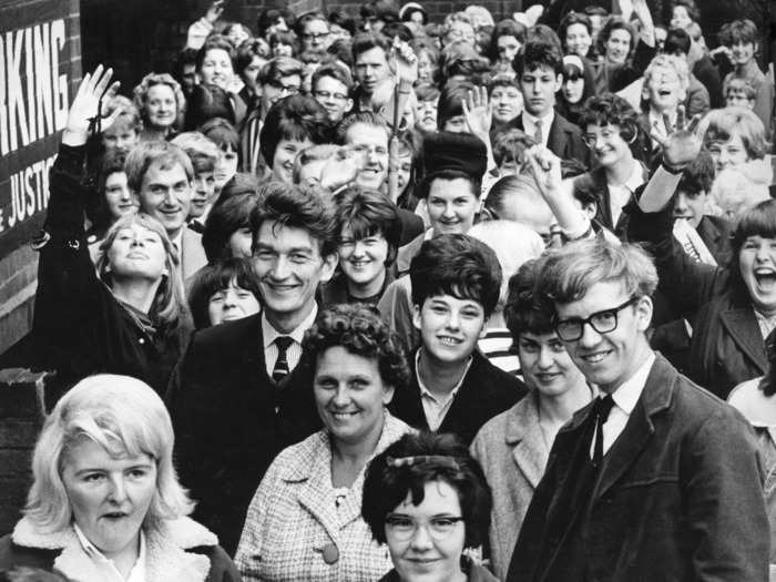 Fans often had to wait in long, crowded lines for a chance to see their favorite bands.