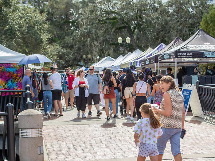 Stroll around Lake Eola during the Orlando Farmers Market.