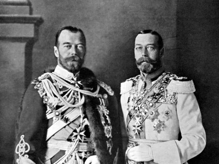 George V and Nicholas II really were cousins and bore a strong resemblance to one another.