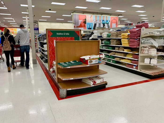 Analysts predicted slow holiday sales growth this year, and neither store was packed.